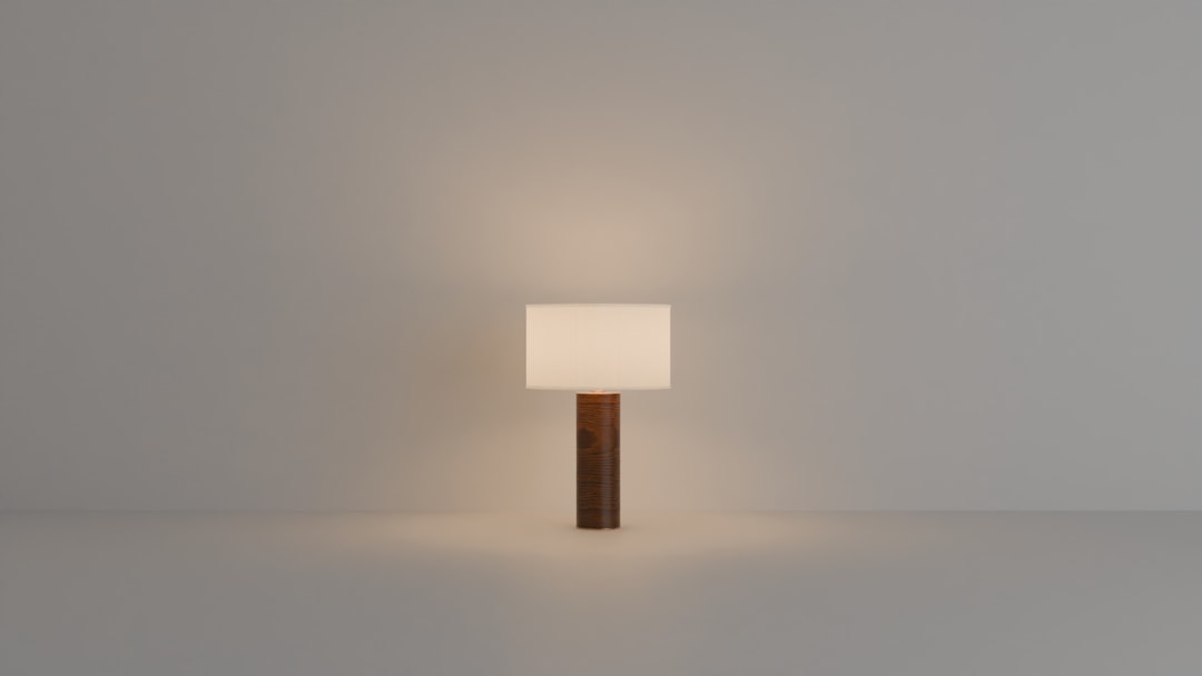 Minimal table lamp